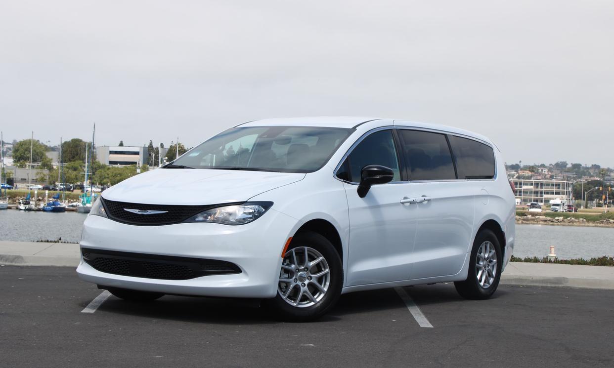 Chrysler Pacifica 2026 in San Diego, CA