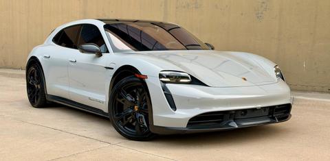 Porsche Taycan 2022