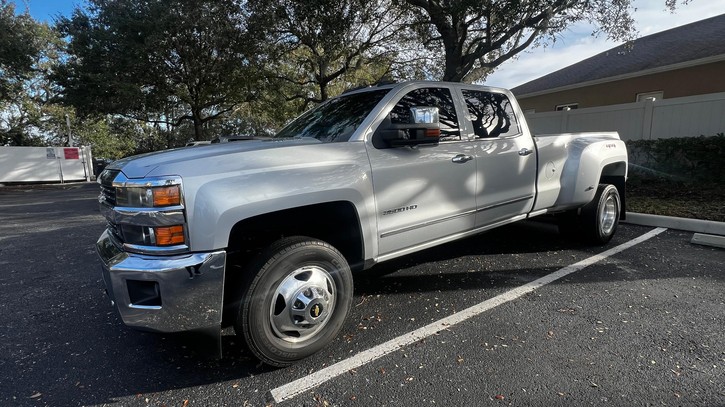 Chevrolet Silverado 3500HD 2015 in 