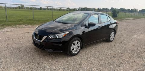 Nissan Versa 2021