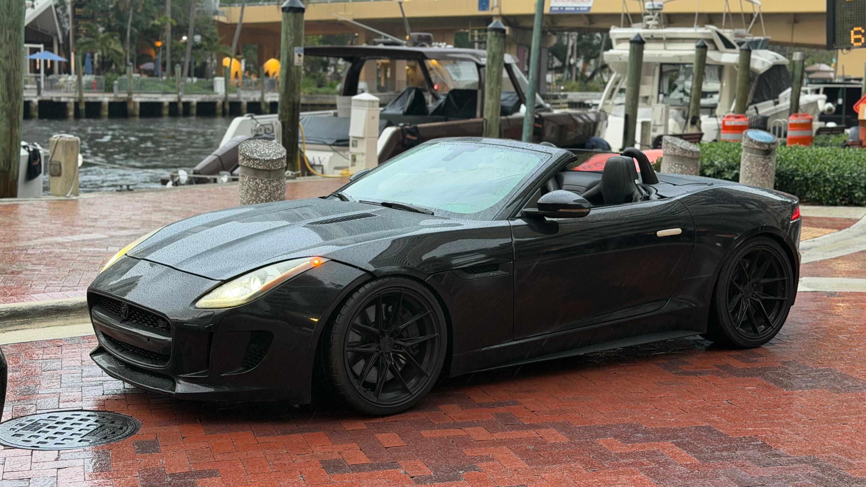 Jaguar F-TYPE 2014 in 