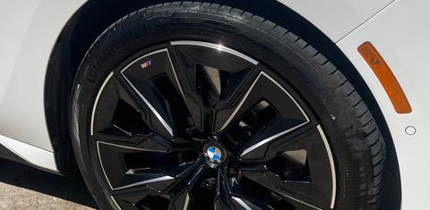BMW 7 Series 2024