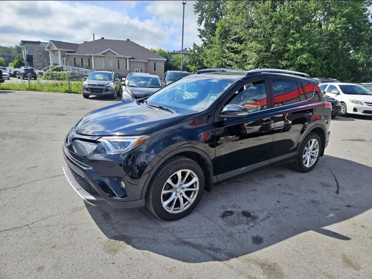 Toyota RAV4 Hybrid 2017 à 