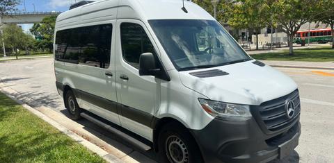 Mercedes-Benz Sprinter 2024