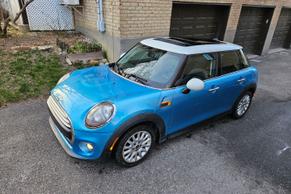 MINI Hardtop 5 Door 2015 à Montréal