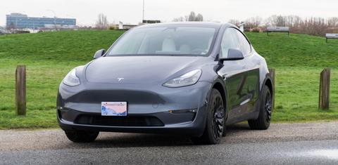 Tesla Model Y 2023