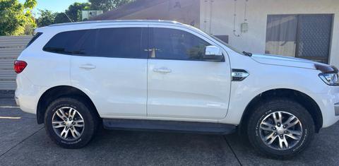 Ford EVEREST 2015