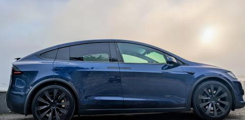 Tesla Model X 2022