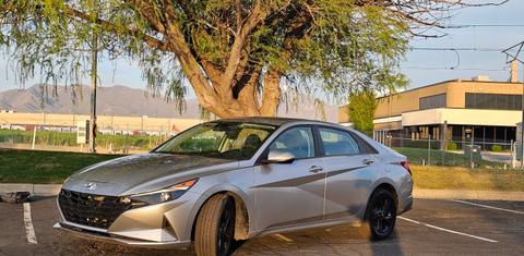 Hyundai Elantra 2021