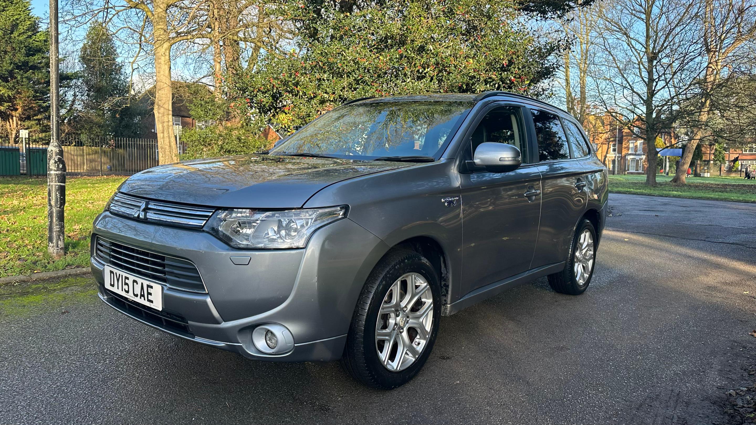 Mitsubishi Outlander 2015 in West Drayton
