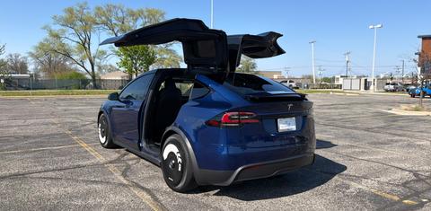 Tesla Model X 2022