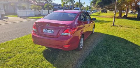 Hyundai ACCENT 2013