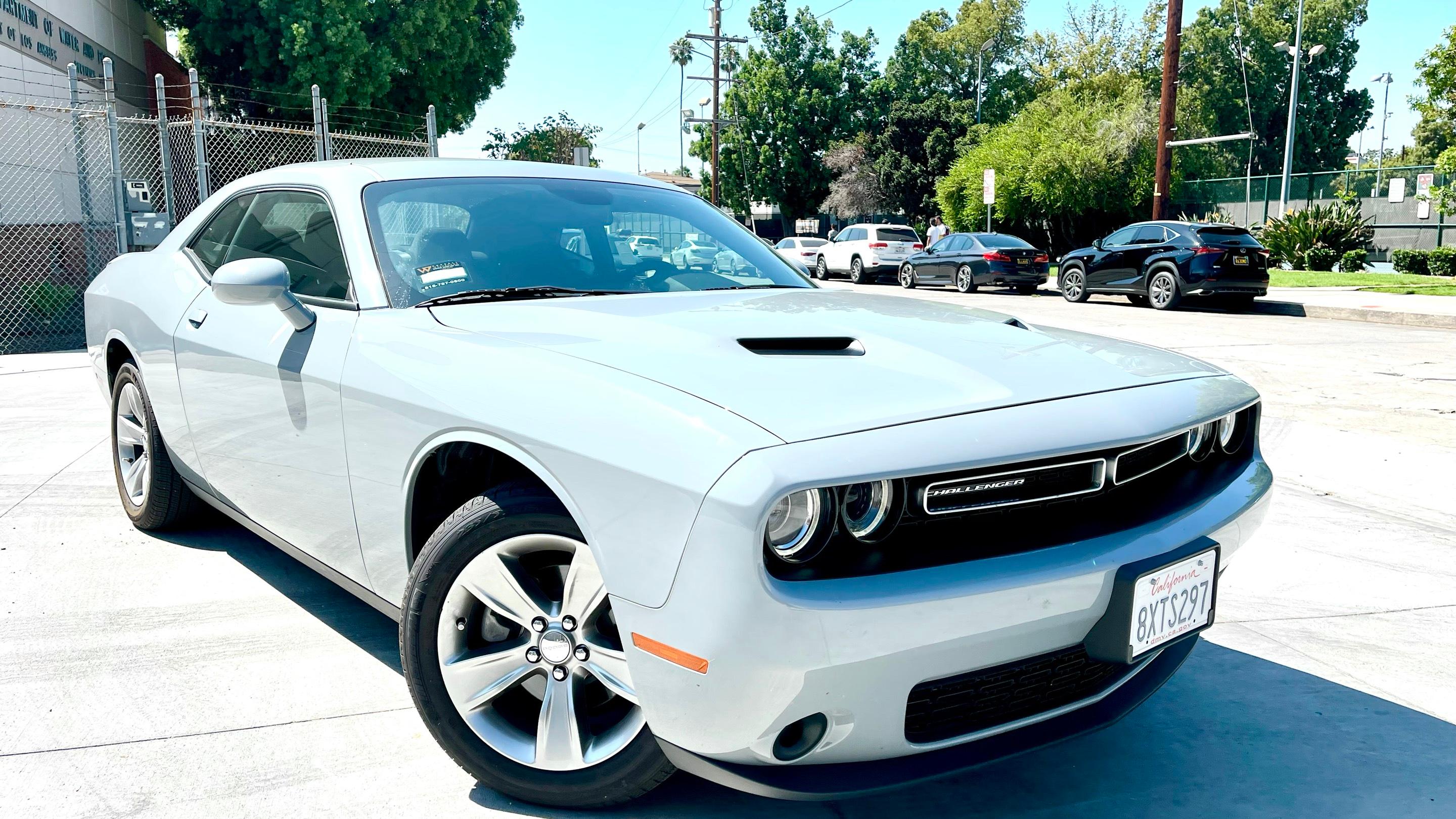 Dodge Challenger 2021 in 