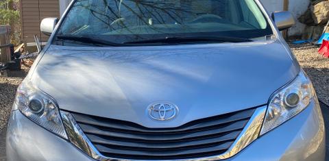 Toyota Sienna 2012