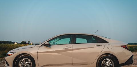 Hyundai Elantra 2025