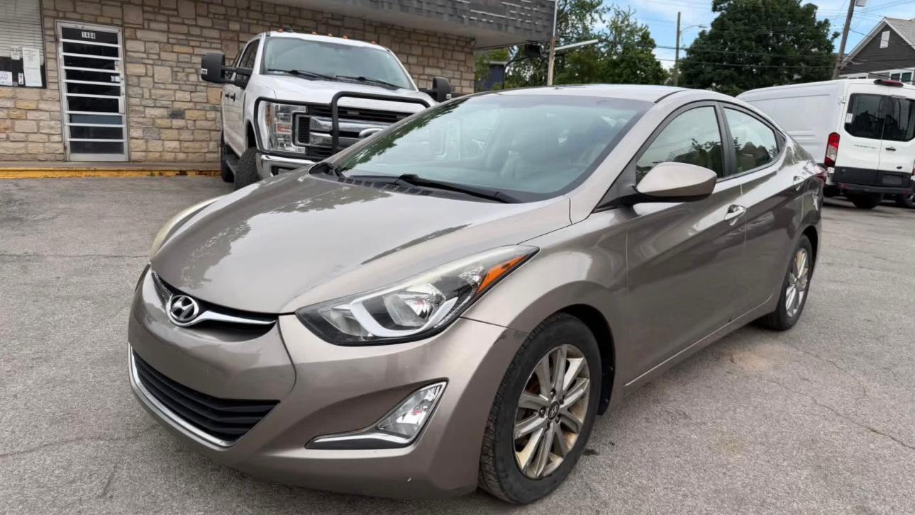 Hyundai Elantra 2016 in Dayton, OH