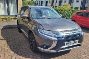 Mitsubishi Outlander 2015 in Edinburgh