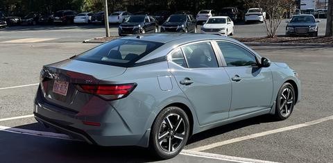 Nissan Sentra 2024
