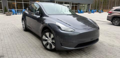 Tesla Model Y 2023