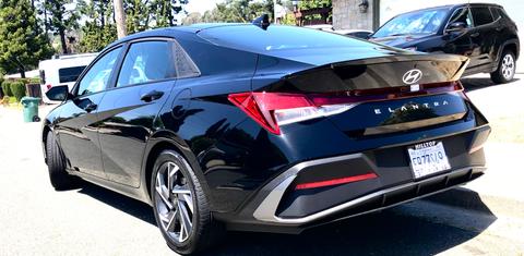 Hyundai Elantra 2025