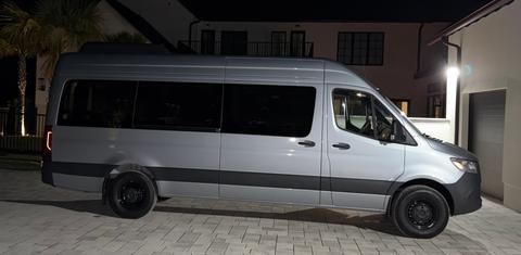 Mercedes-Benz Sprinter 2025
