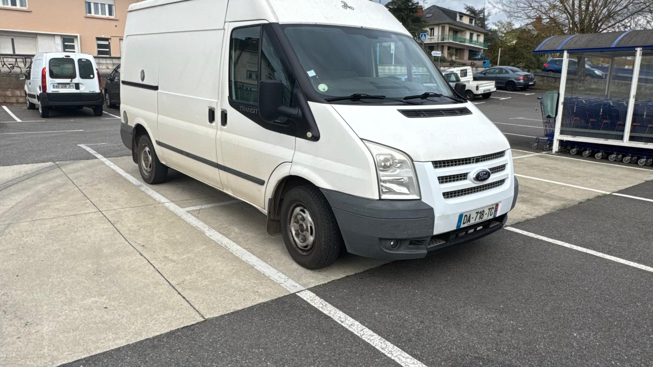 Ford TRANSIT 2013 à Onet-le-Château