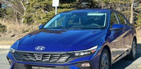 Hyundai Elantra 2025