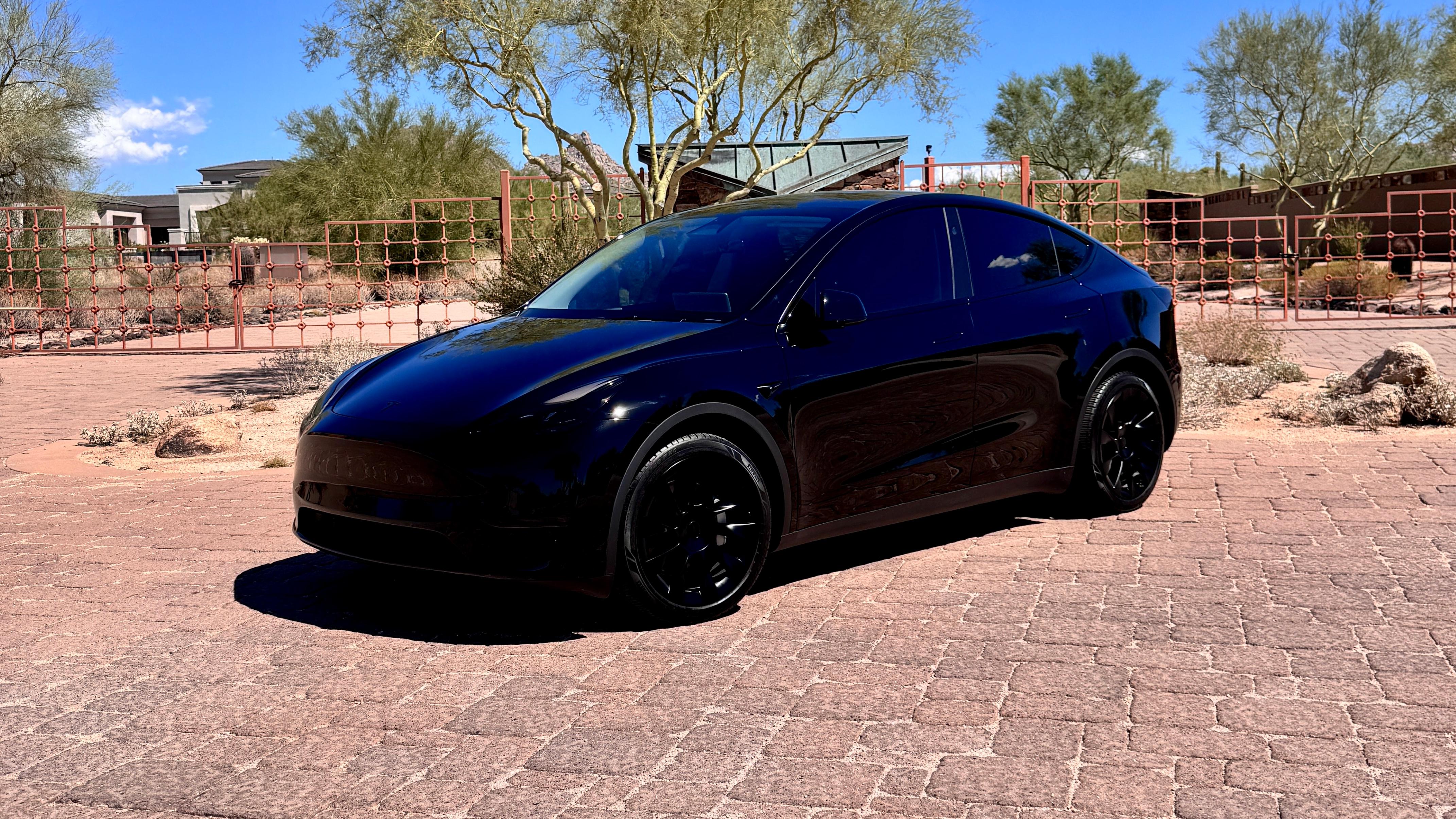 Tesla Model Y 2025 in Scottsdale, AZ