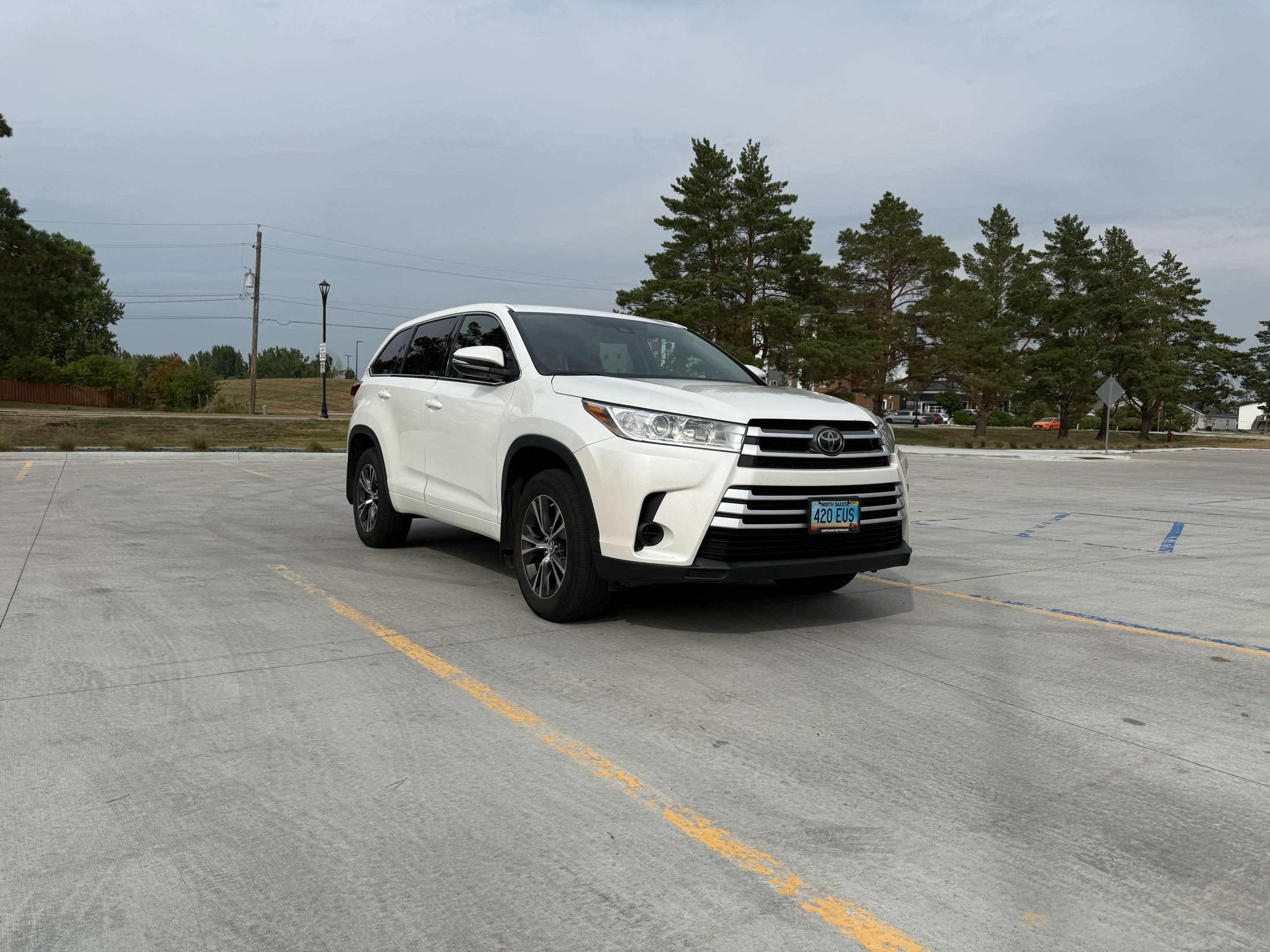 Toyota Highlander 2017 in Moorhead, MN