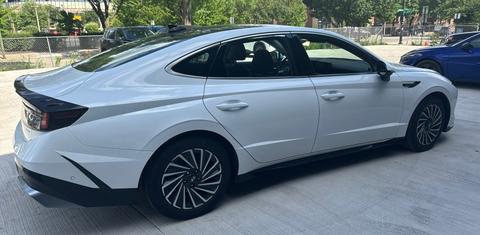 Hyundai Sonata Hybrid 2024