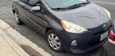 Toyota Prius c 2013