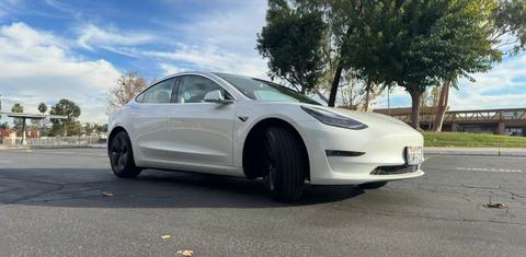 Tesla Model 3 2020