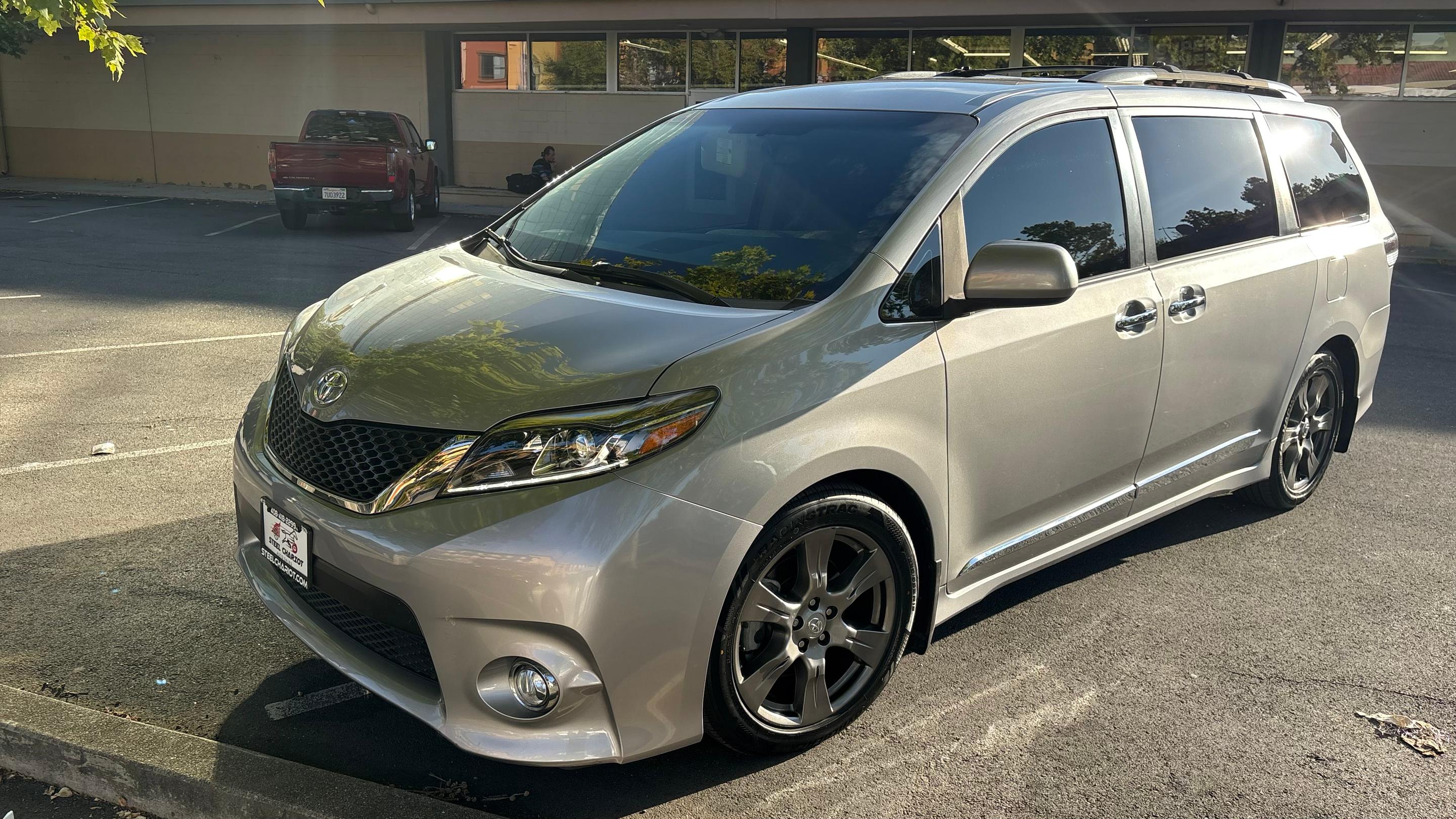 Toyota Sienna 2017 in Concord, CA