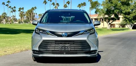 Toyota Sienna 2025