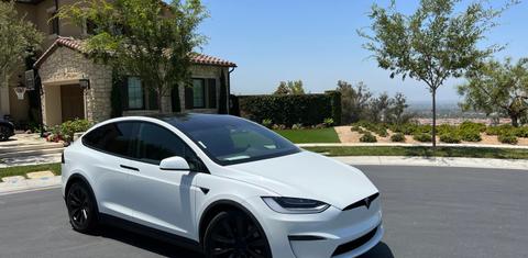 Tesla Model X 2022