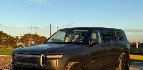 Rivian R1S 2025