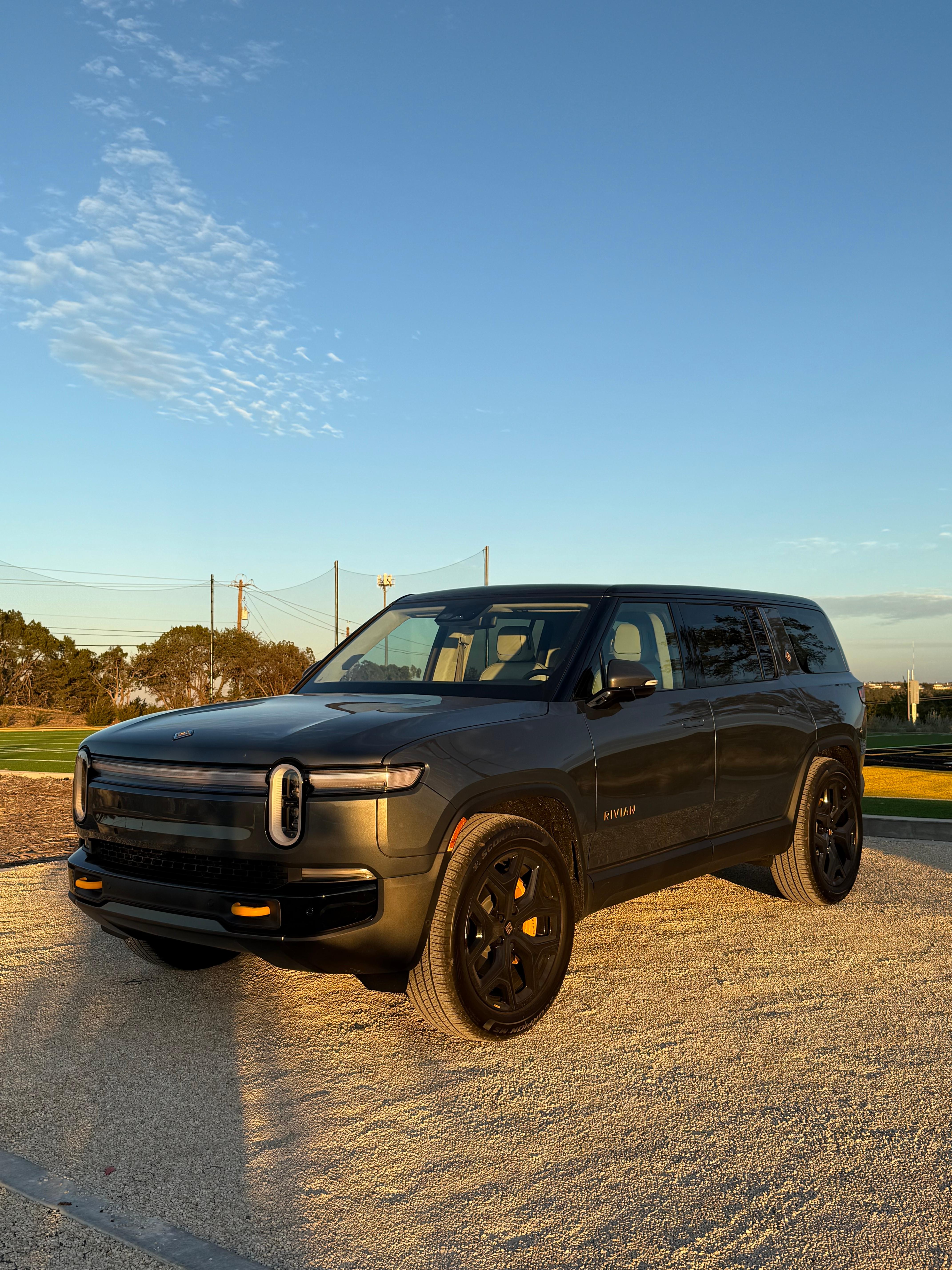 Rivian R1S 2025 in Austin, TX