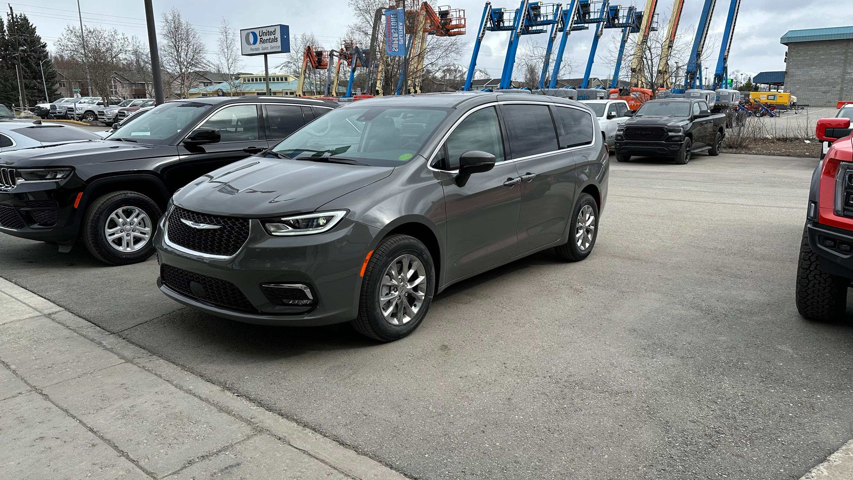 Chrysler Pacifica 2023 in Anchorage, AK