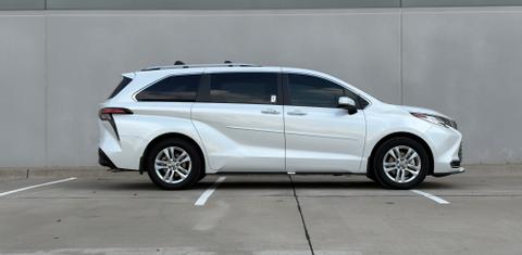 Toyota Sienna 2024
