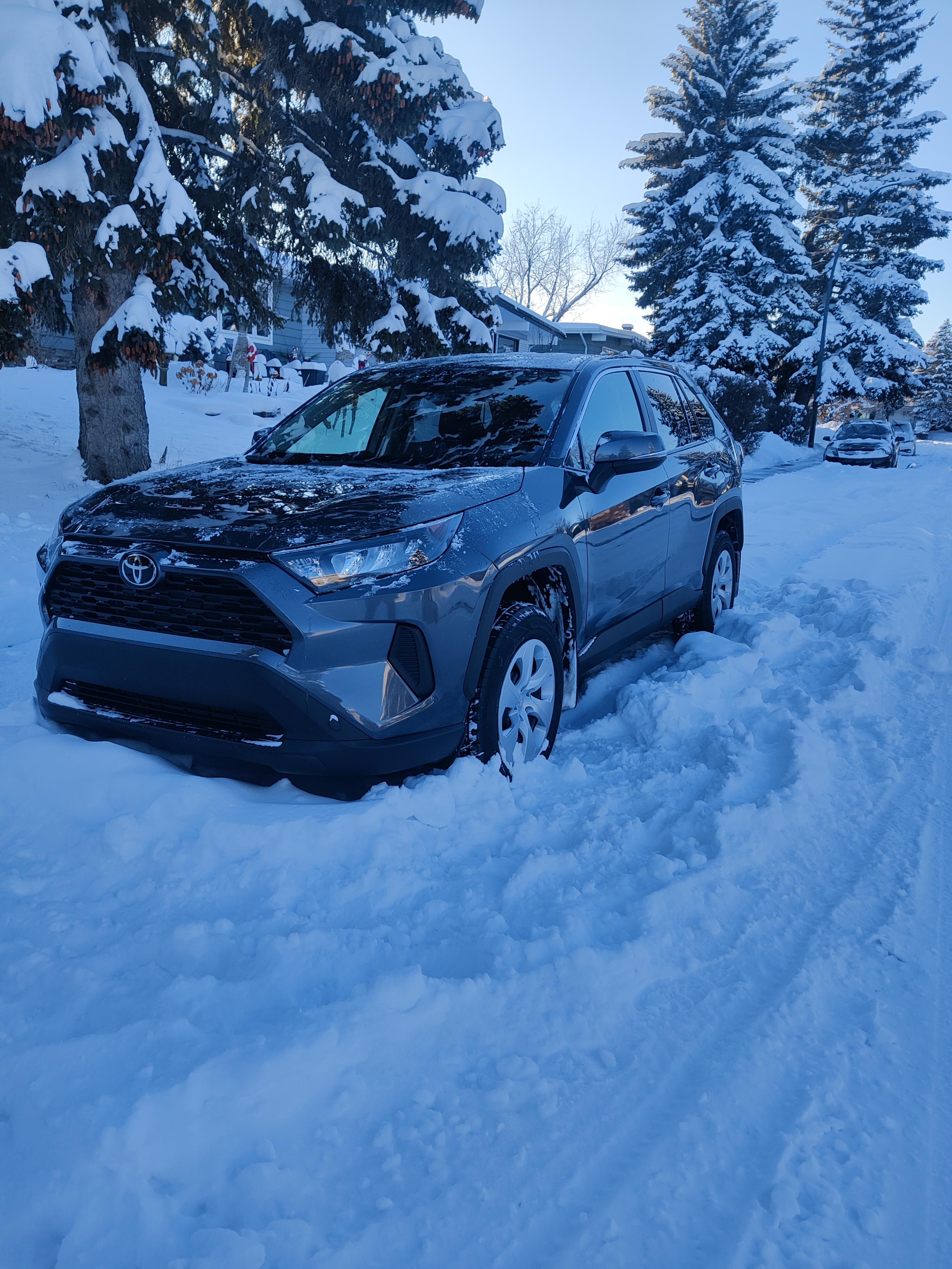 Toyota RAV4 2024 à 