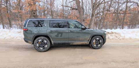 Rivian R1S 2023