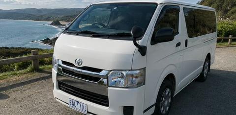 Toyota HIACE 2015