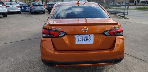Nissan Versa 2020