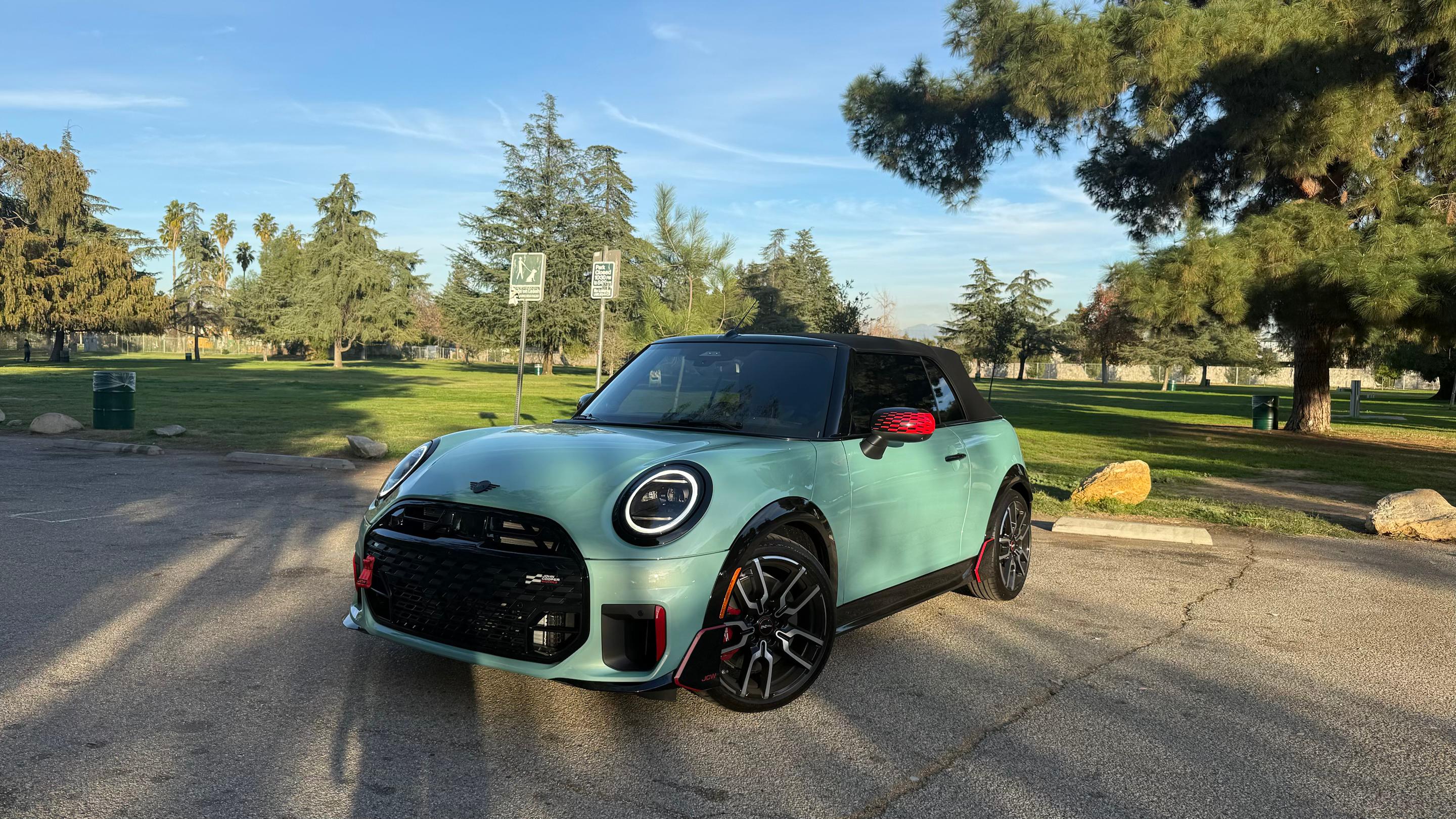 MINI Convertible 2025 in 
