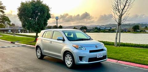 Scion xD 2013