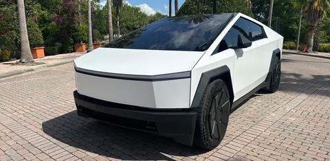 Tesla Cybertruck 2024