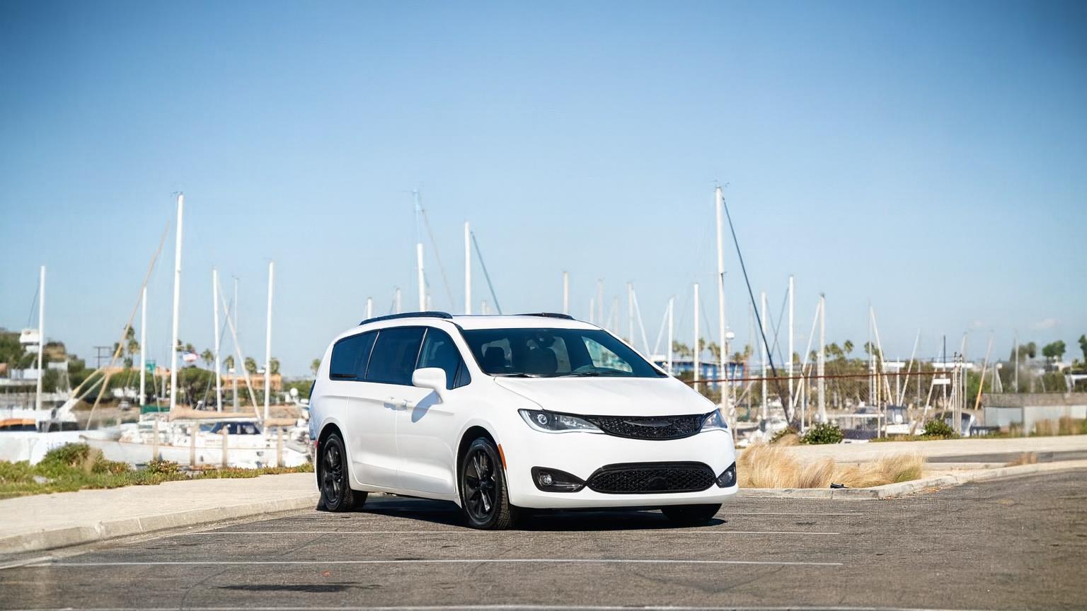 Chrysler Pacifica 2025 in San Diego, CA