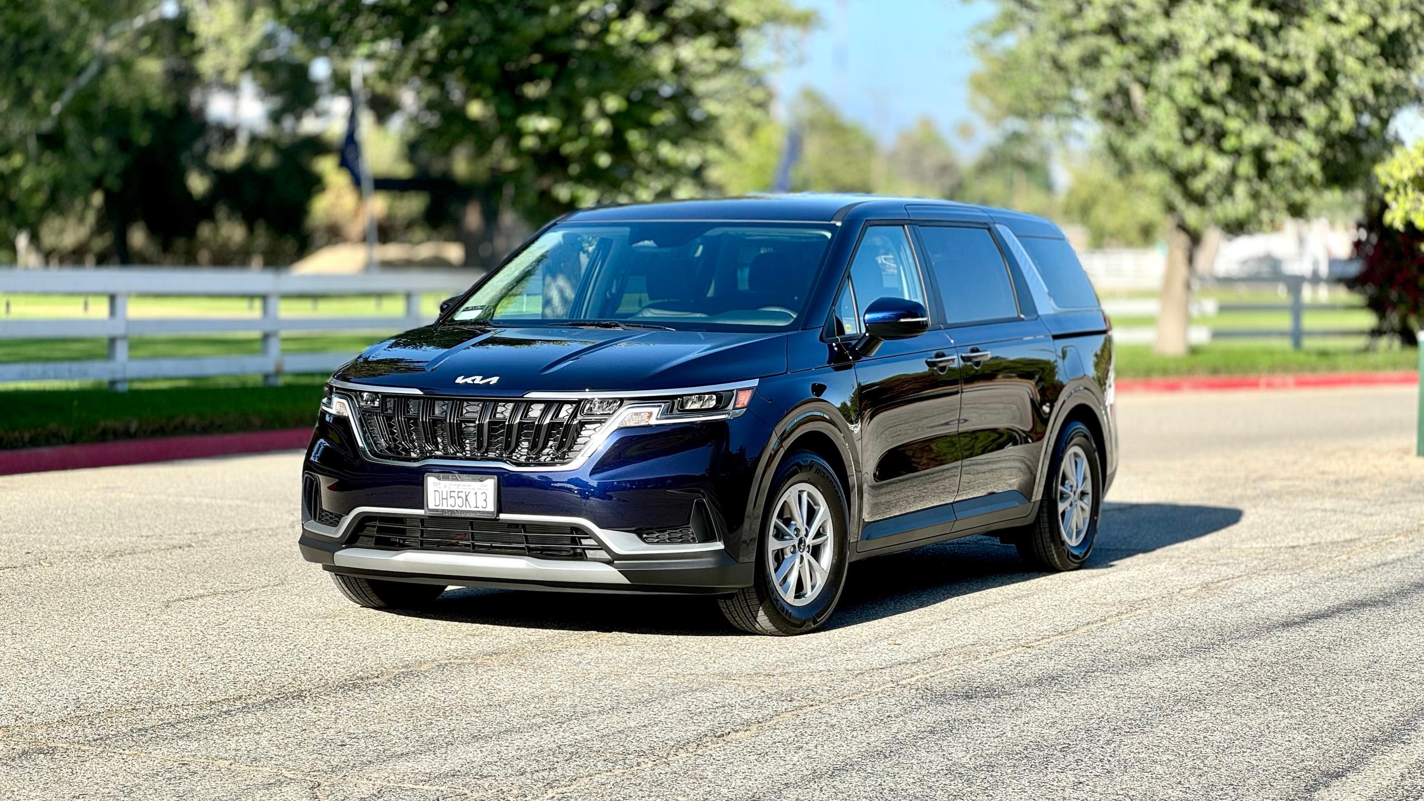 Kia Carnival 2024 in Los Angeles, CA