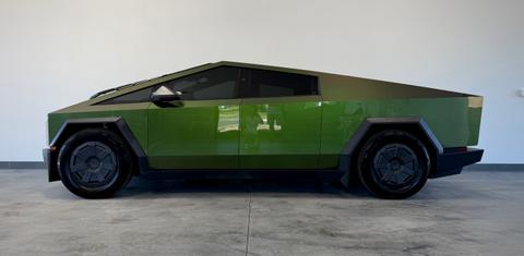 Tesla Cybertruck 2025