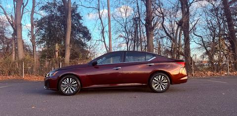 Nissan Altima 2025